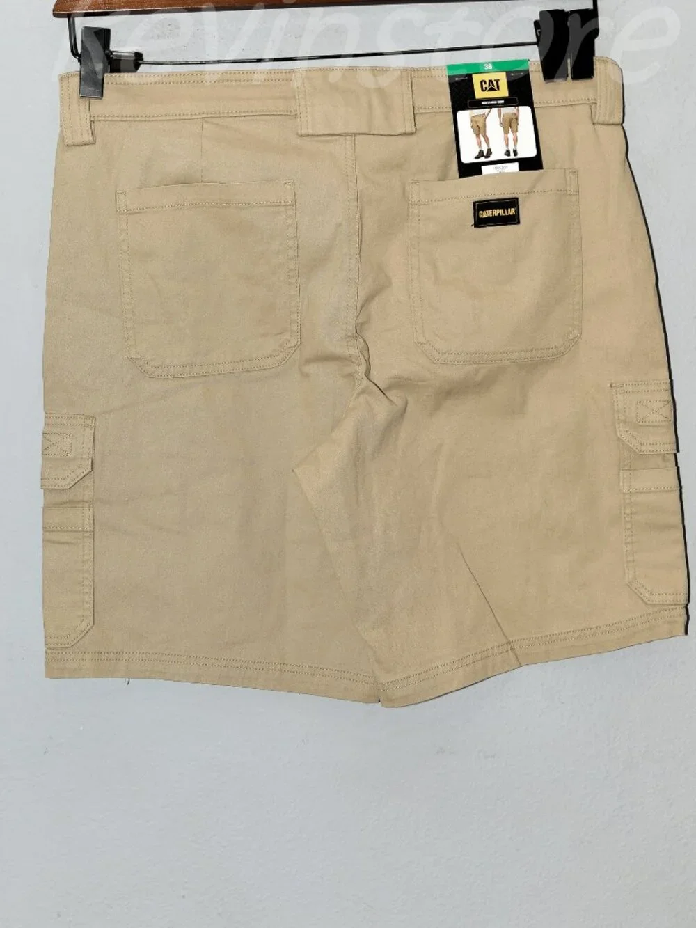3 PAIRS CAT ( CATERPILLAR)  Men's Cargo ShortS. Price is for 3 .